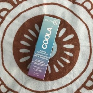 Coola Makeup Setting Spray spf 30
